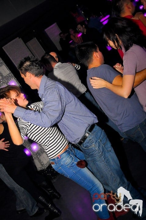 Seară de dans în Life Club,