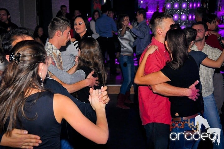 Seară de dans în Life Club,
