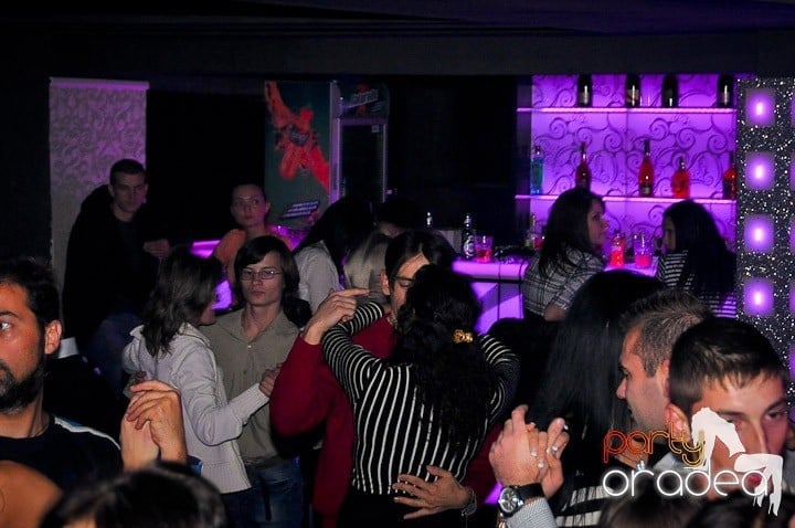 Seară de dans în Life Club,