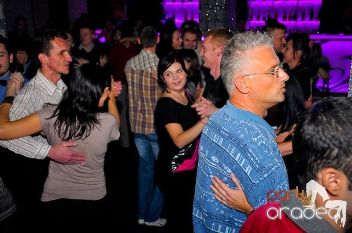 Seară de dans în Life Club,