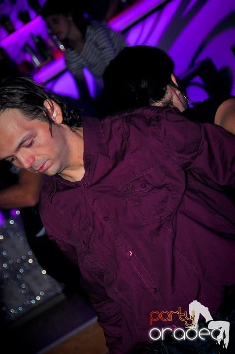 Seară de dans în Life Club,