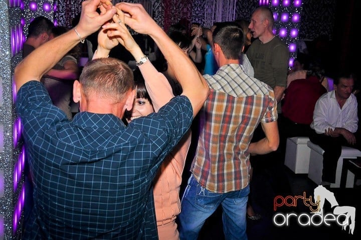 Seară de dans în Life Club,