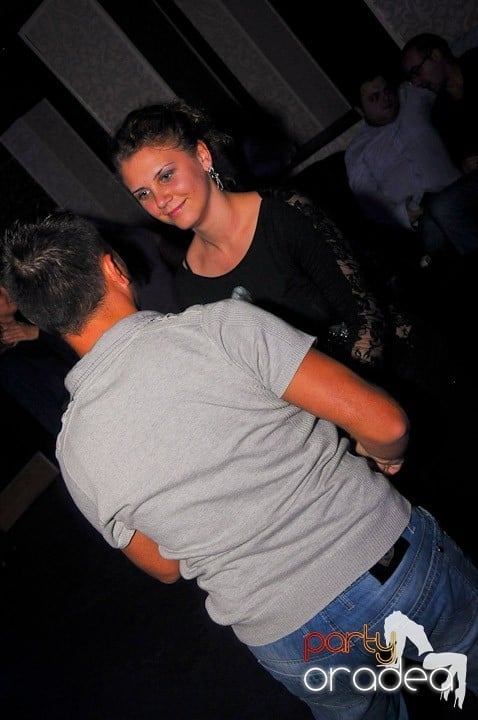 Seară de dans în Life Club,