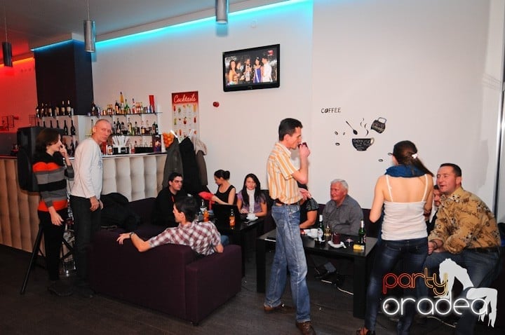 Seară de dans la Blondy's Art Cafe,
