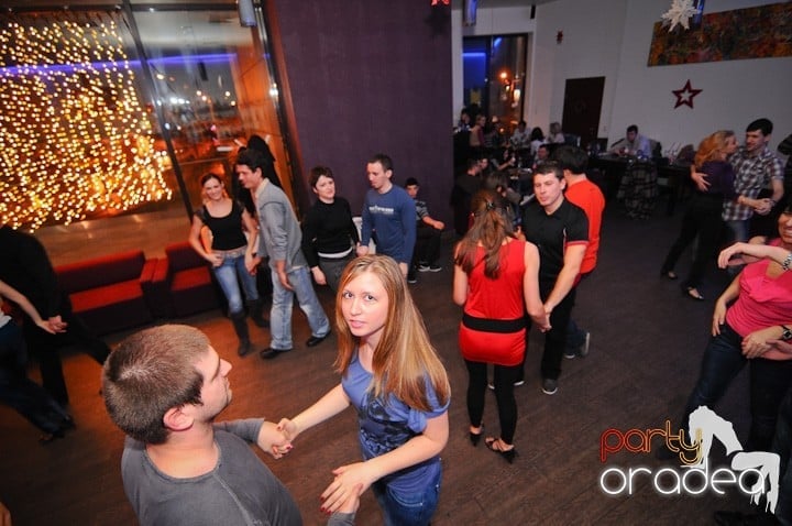 Seară de dans la Blondy's Art Cafe,