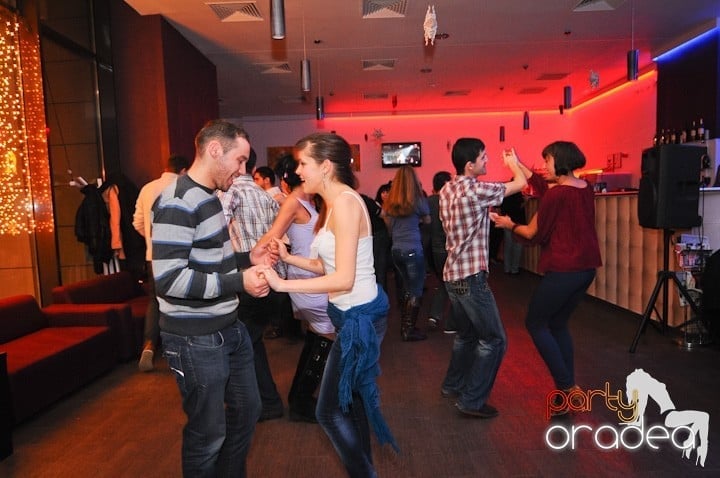 Seară de dans la Blondy's Art Cafe,