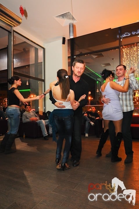 Seară de dans la Blondy's Art Cafe,