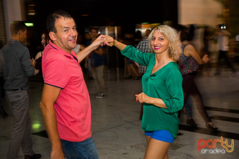 Seară de Dans,