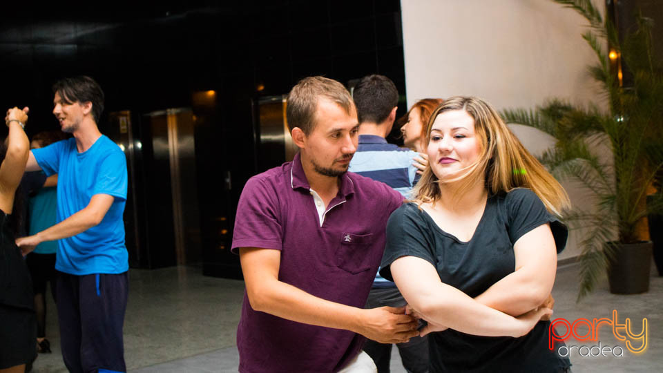 Seară de Dans,
