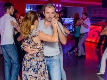 Seară de dans
