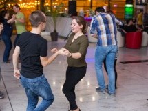 Seară de Dans