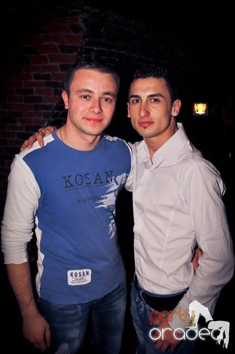 Seară de joi în Club Escape,