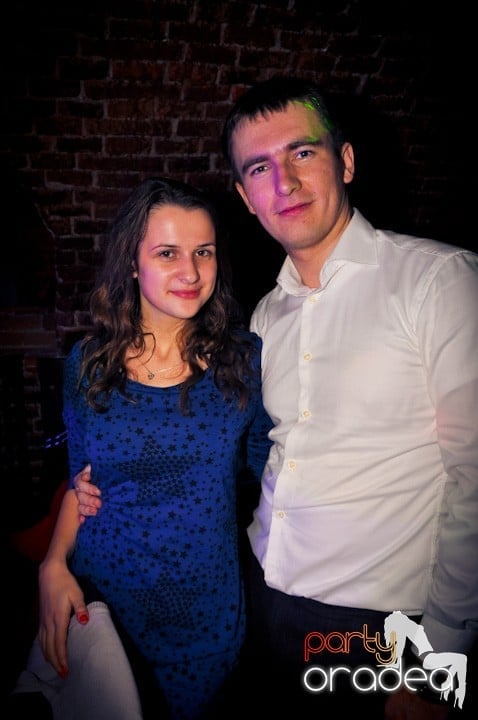 Seară de joi în Club Escape,