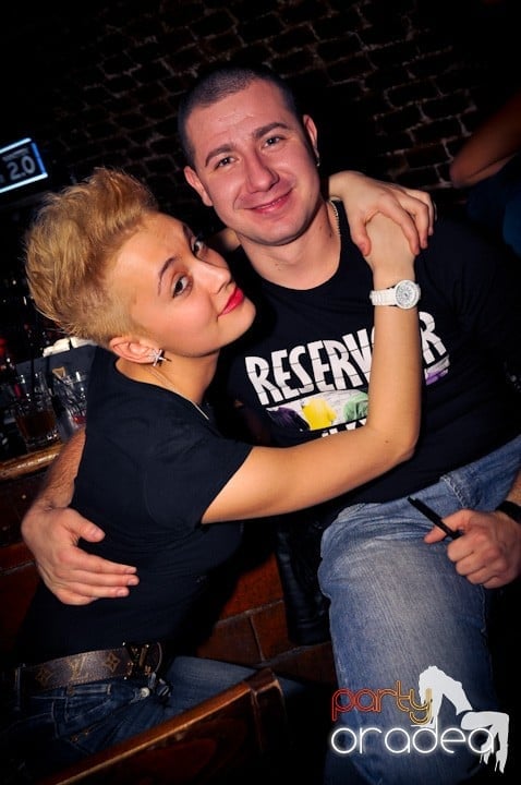 Seară de joi în Club Escape,