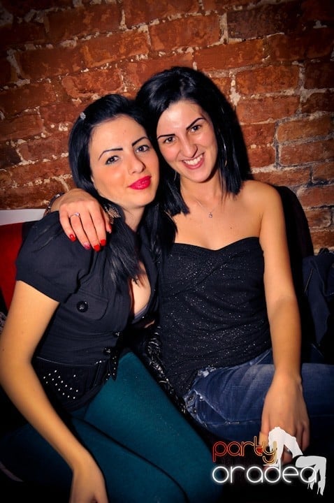 Seară de joi în Club Escape,