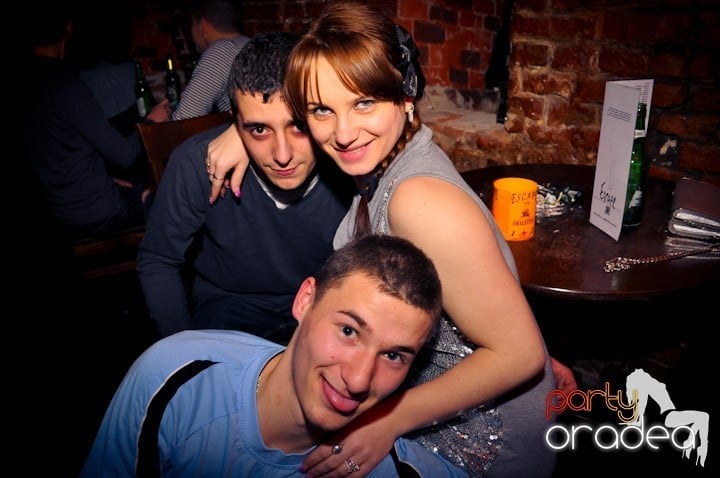 Seară de joi în Club Escape,