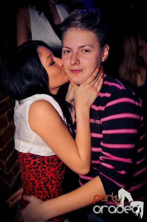 Seară de joi în Club Escape,