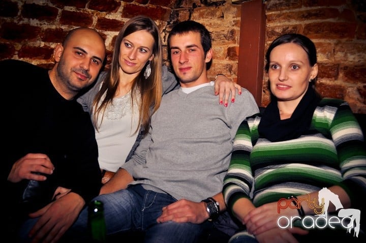 Seară de joi în Club Escape,