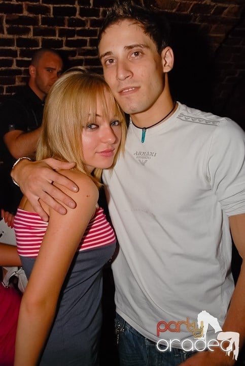 Seară de joi în Club Escape,