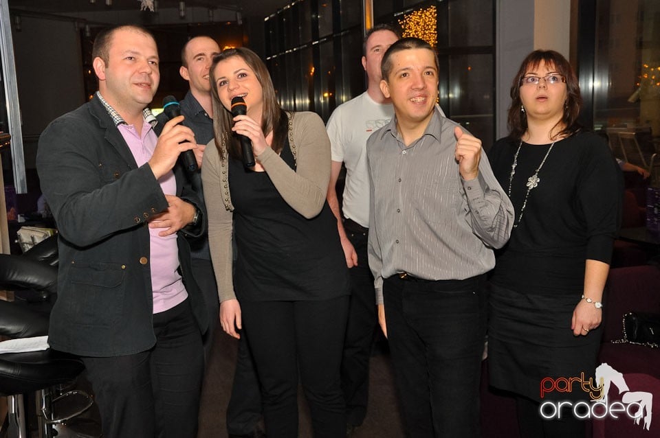 Seară de karaoke în Blondy's, 