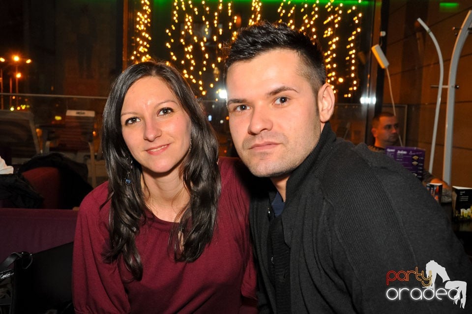 Seară de karaoke în Blondy's, 