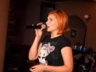 Seară de karaoke în Chanson Café