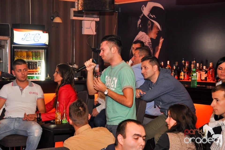 Seară de karaoke în Delice Café 2, Delice Cafe 2