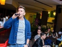 Seară de karaoke