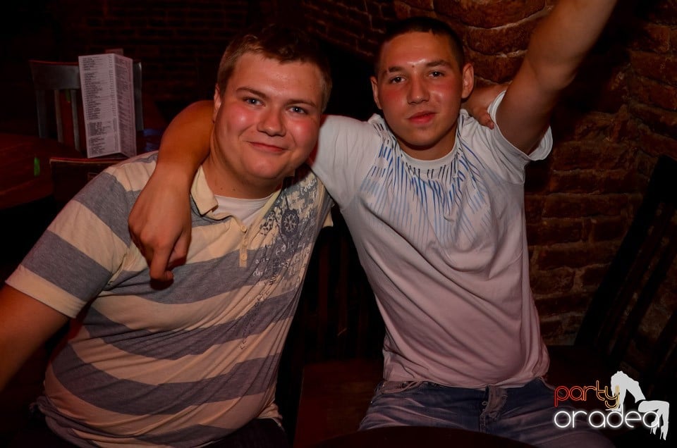 Seara de marţi în Escape, 