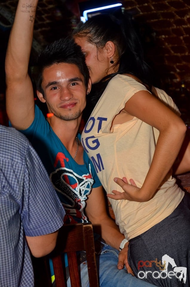 Seara de marţi în Escape, 