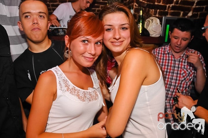 Seară de neuitat în Club Escape, 