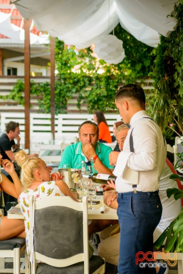 Seară De Peşte, Fructe De Mare & Grill, Vine Summer Garden & Grill