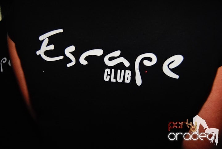 Seară incendiară în Club Escape, 