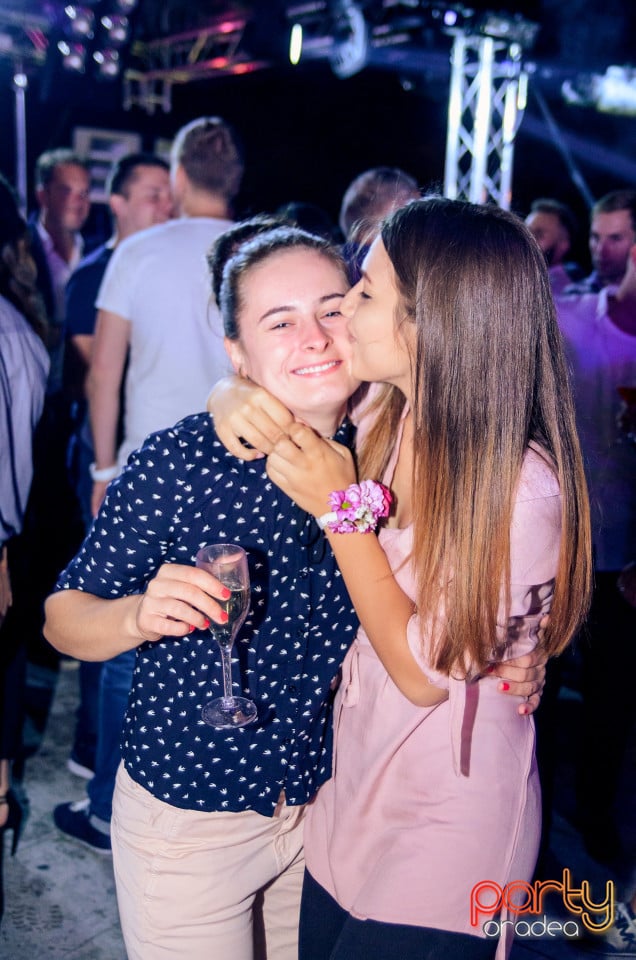 Seară incendiară la Rivo Summer Club, Hanul Pescarilor