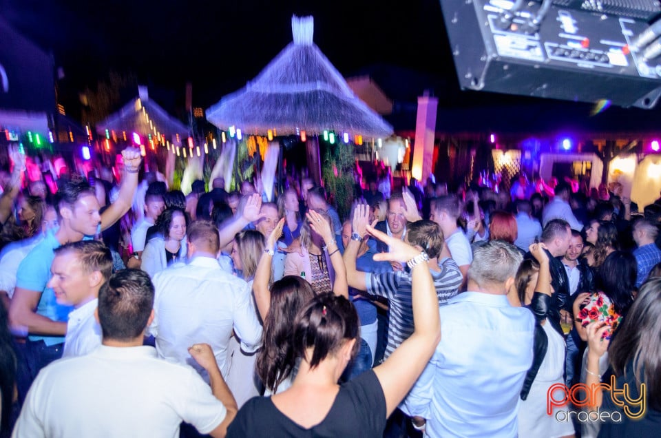 Seară incendiară la Rivo Summer Club, Hanul Pescarilor