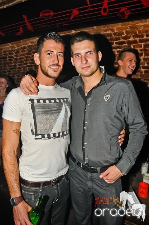 Seara miercuri în Escape, 