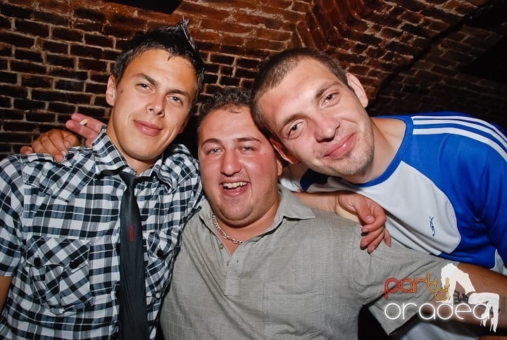 Seara miercuri în Escape, 