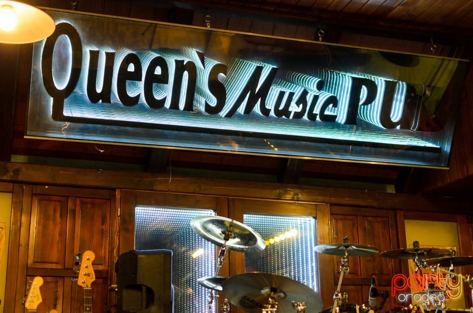 Seară pentru Ana-Maria, Queen's Music Pub