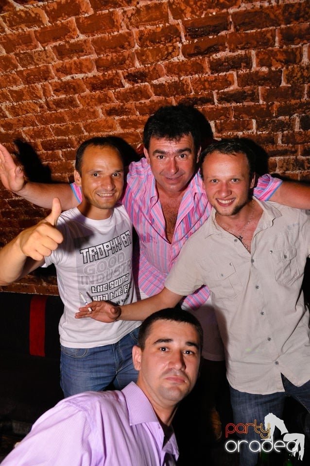 Seara promoţiilor în Club Escape, 