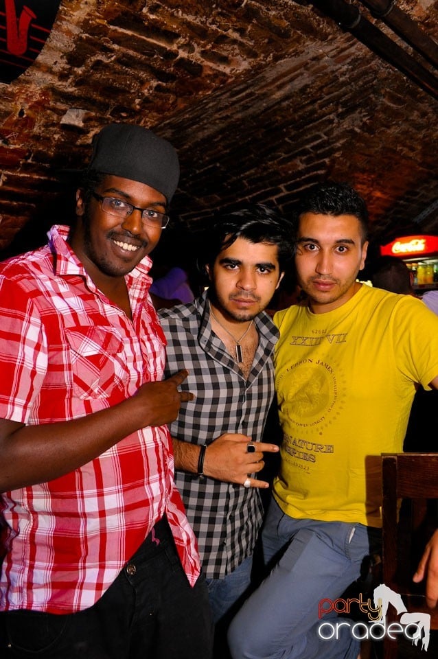 Seara promoţiilor în Club Escape, 