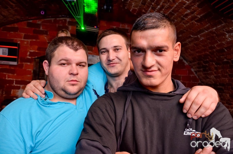 Seara promoţiilor în Club Escape, 