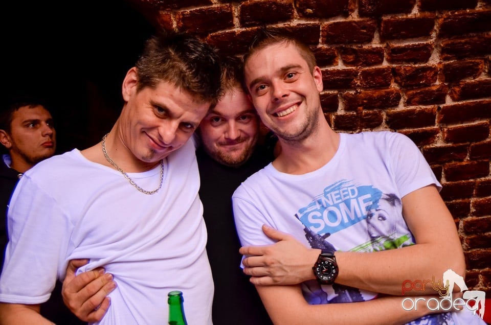 Seara promoţiilor în Club Escape, 