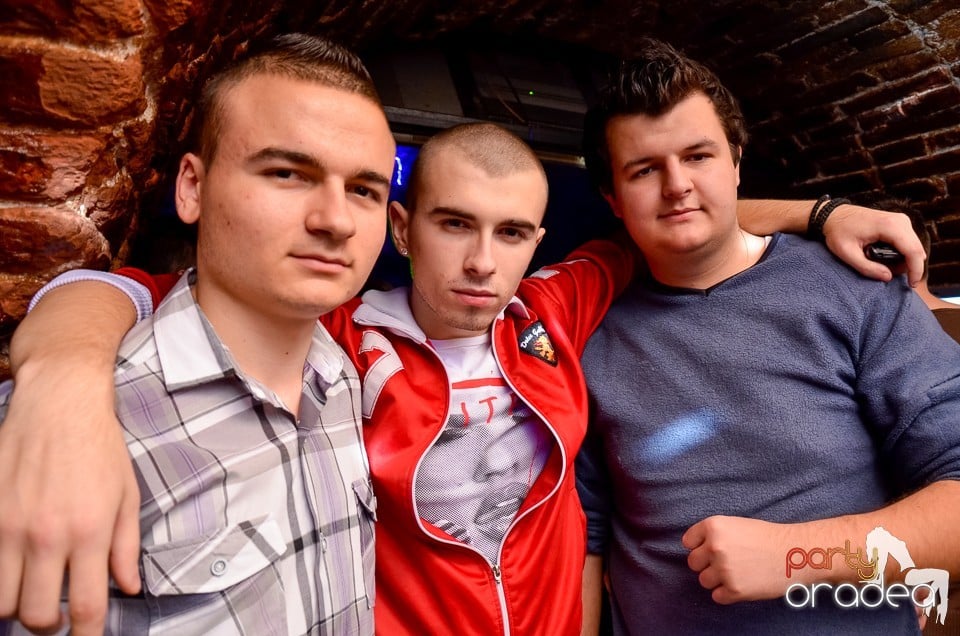 Seara promoţiilor în Club Escape, 