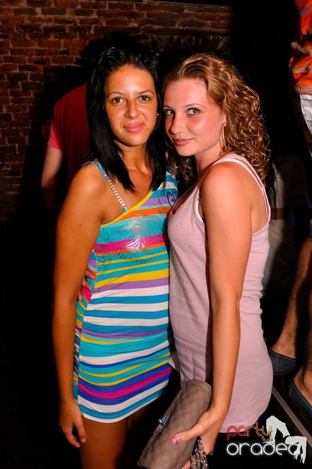 Seara promoţiilor în Club Escape, 