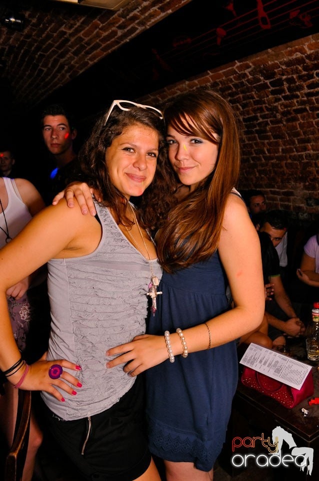 Seara promoţiilor în Club Escape, 