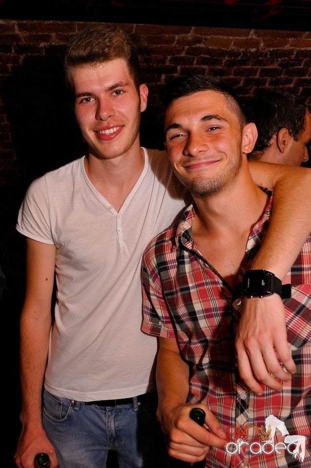 Seara promoţiilor în Club Escape, 