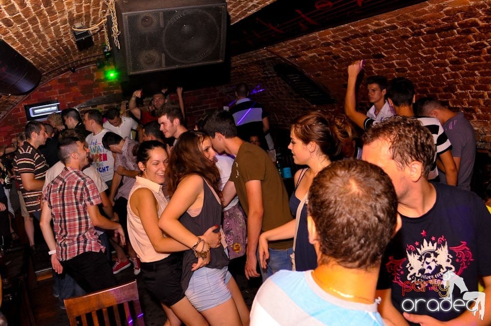 Seara promoţiilor în Club Escape, 