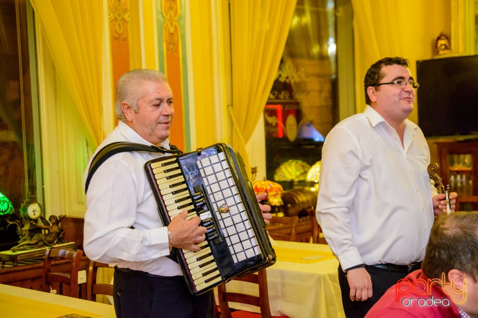 Seară Speciala de Ziua României la Butoiul De Aur, Butoiul de Aur