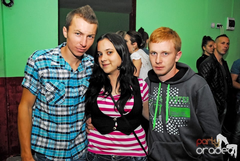 Season Opening Party, Royal Party House
