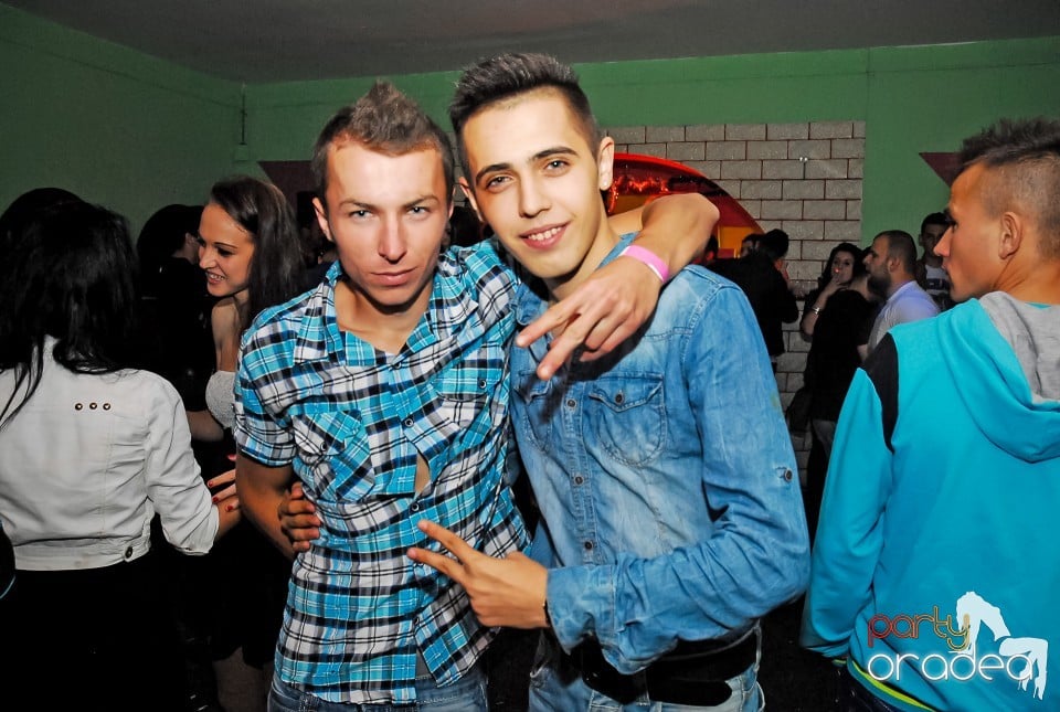 Season Opening Party, Royal Party House